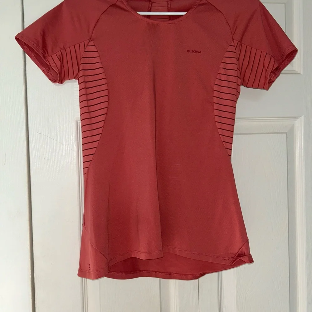 Pink workout tee - Picture 2 of 2